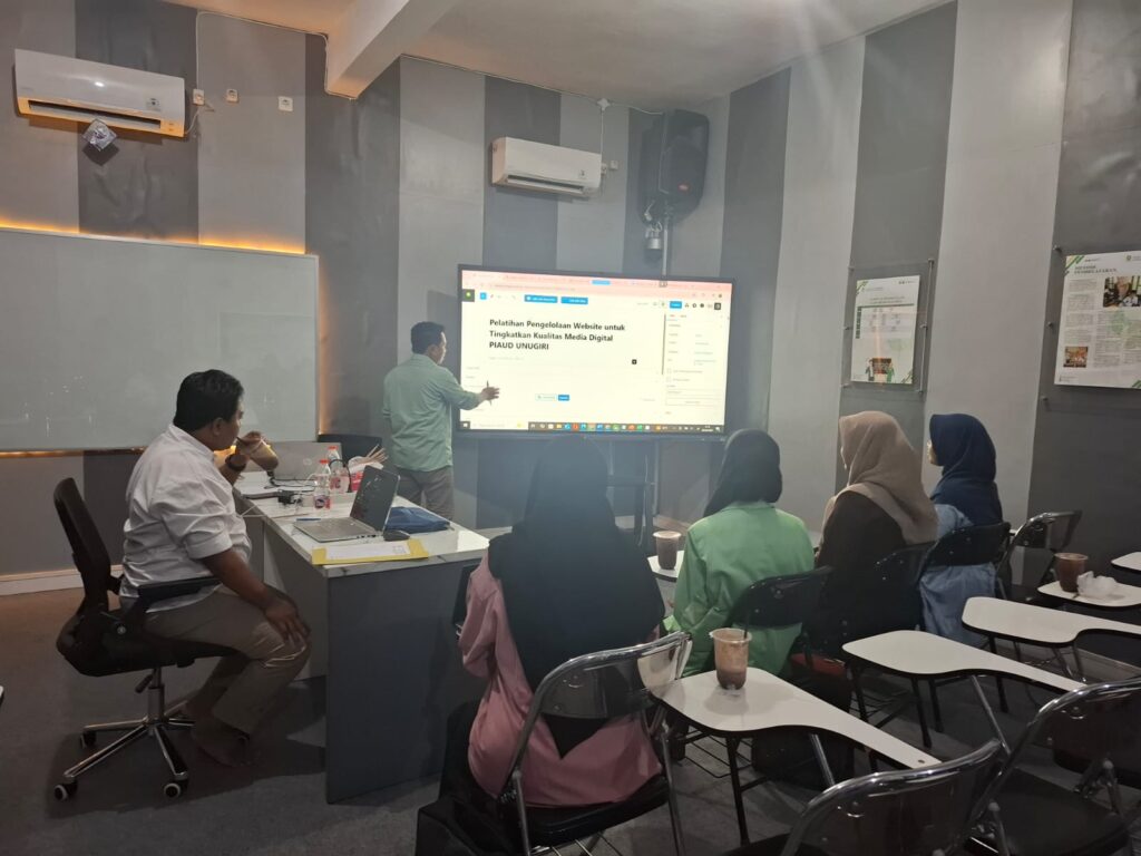 Pelatihan Pengelolaan Website untuk Tingkatkan Kualitas Media Digital PIAUD UNUGIRI