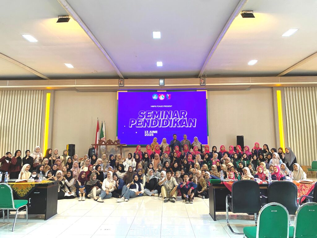 Kaprodi PIAUD UNUGIRI Jadi Pemateri di Seminar Nasional: Pendidikan Moral Anak Usia Dini di Era Digital