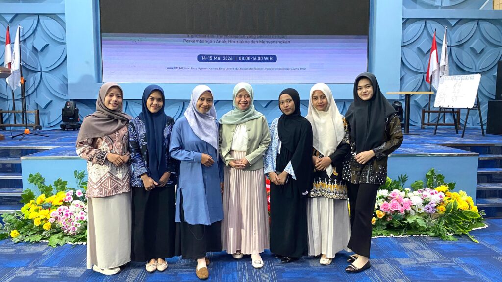 Tingkatkan Wawasan Pendidikan Anak, Mahasiswa KIP PIAUD UNUGIRI Ikuti Pelatihan PHBK IGSBB