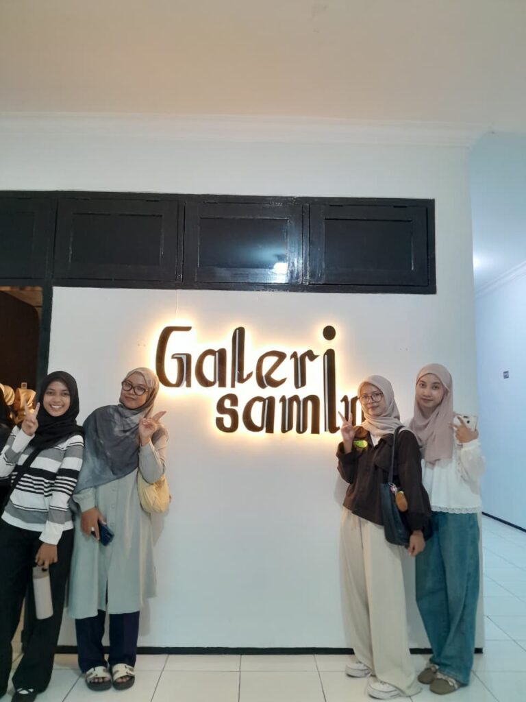 Mahasiswa PIAUD Eksplorasi Sejarah Bojonegoro Lewat Visit and Read di Museum Rajekwesi