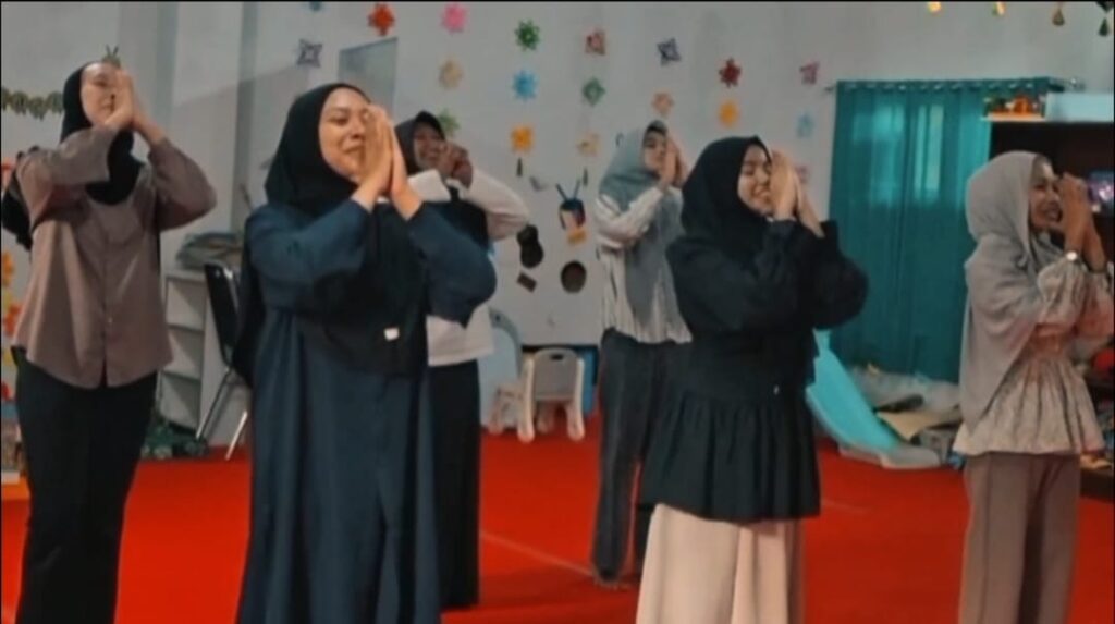 Gerak Serempak, Semangat Membara: Sanggar Tari PIAUD UNUGIRI Kembali Gelar Latihan Rutin